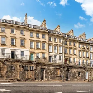 Apartment Pass The Keys Lovely 1 Bed Flat With Parking Close To The Centre, Bath